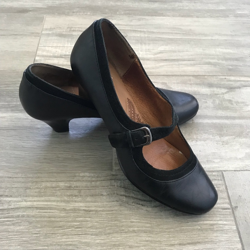 Sofft Black Mary Jane heels